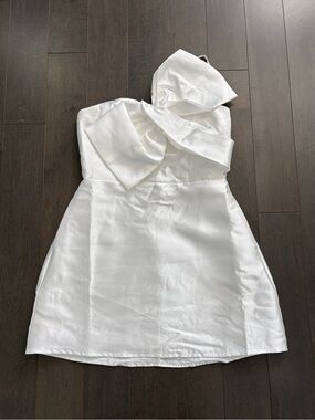 Lulus Utterly Pretty White Bow One-Shoulder Mini Dress with Pockets Bridal
